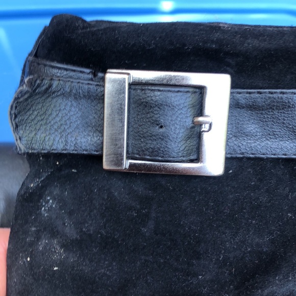 Heel covered above the ankle bootie - Picture 4 of 4